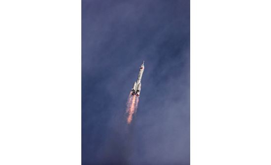 Хятад: “Shenzhou 16” сансрын хөлгийг өнөөдөр хөөргөлөө