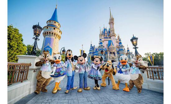 "Walt Disney"-н гүйцэтгэх захирал тасалбарын үнээ нэмснээ алдаа хэмээн хүлээн зөвшөөрөв