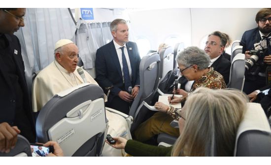 Пап лам Украины дайныг зогсоох өөрийн гэсэн төлөвлөгөөтэй
