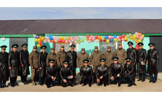 Хилчид амьдрах тохилог сууцаа өөрсдөө барьжээ