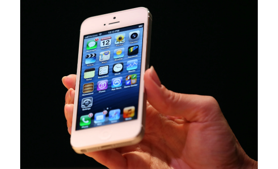 Хуучин “iPhone” утас хэрэглэгчдэд нөхөн төлбөр олгоно