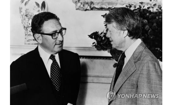 Хэнри Киссинжер 100 нас хүрлээ