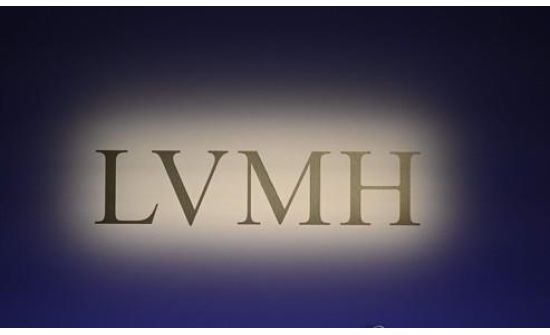 LVMH компани зах зээлийн үнэлгээгээр дэлхийд 10-т, ТУЗ-ийн дарга нь нэгд оржээ