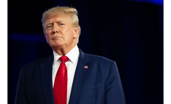 Д.Трамп: Ерөнхийлөгч болмогцоо В.Путин, В.Зеленский хоёртой ярина
