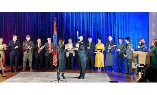 Хамгийн өндөр шагналын сантай яруу найргийн наадмын шилдгүүд шалгарлаа