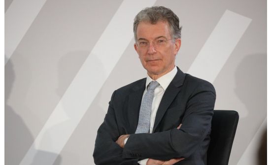 Украинд сөнөөгч онгоц нийлүүлэхийг дэмжив