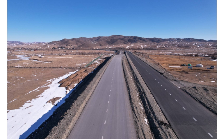 Улаанбаатараас Дархан руу зорчих дөрвөн эгнээ авто замыг нээжээ