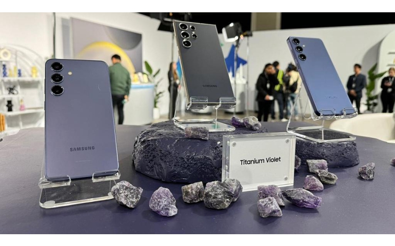 “Samsung” компанийн “S24 Ultra” гар утас гадаад дуудлагыг шууд орчуулна